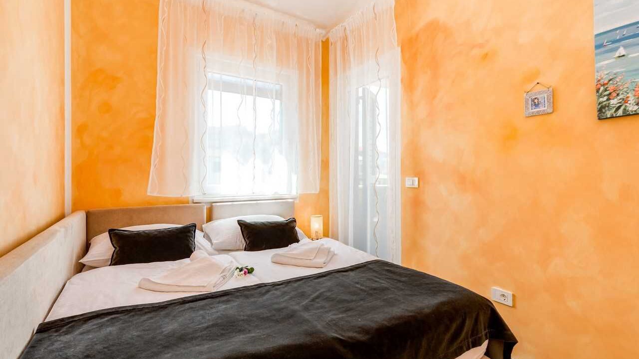 Photo of Bedroom in Porat