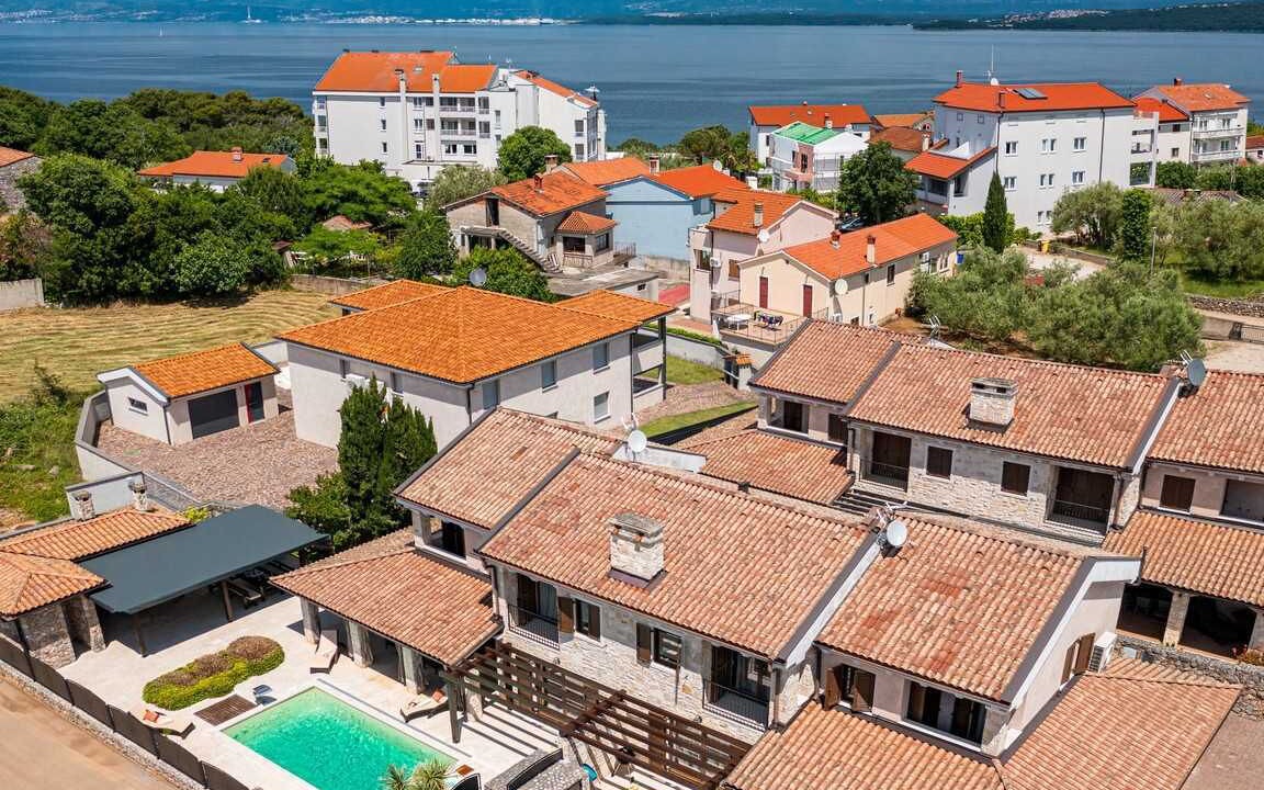 Photo of Outdoor in Porat