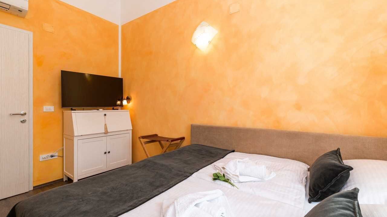 Photo of Bedroom in Porat