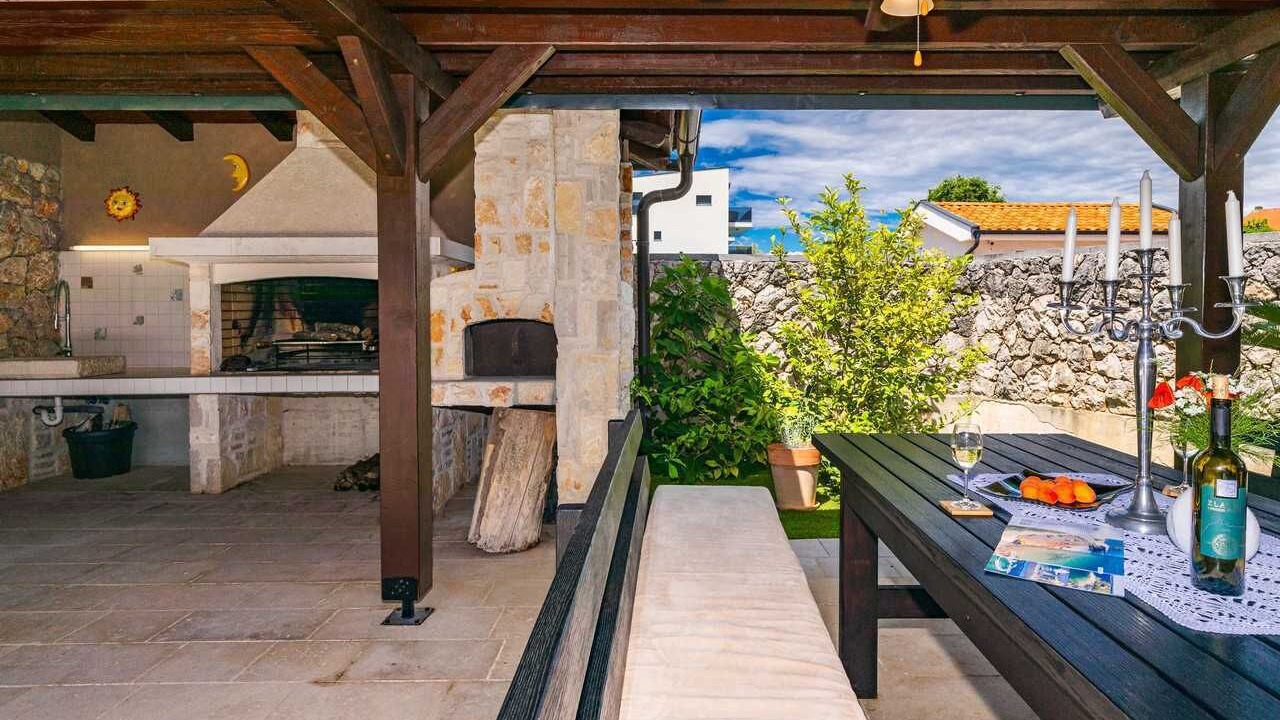Photo of Outdoor in Porat