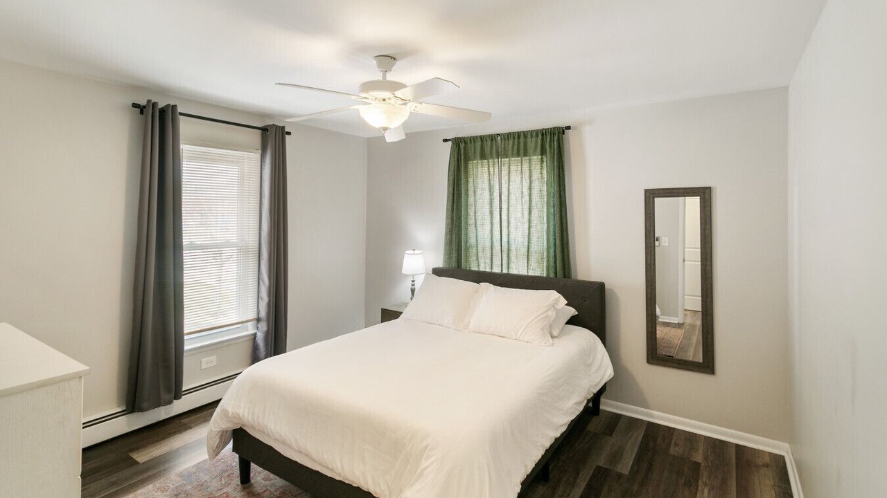 Photo of Bedroom in Russell