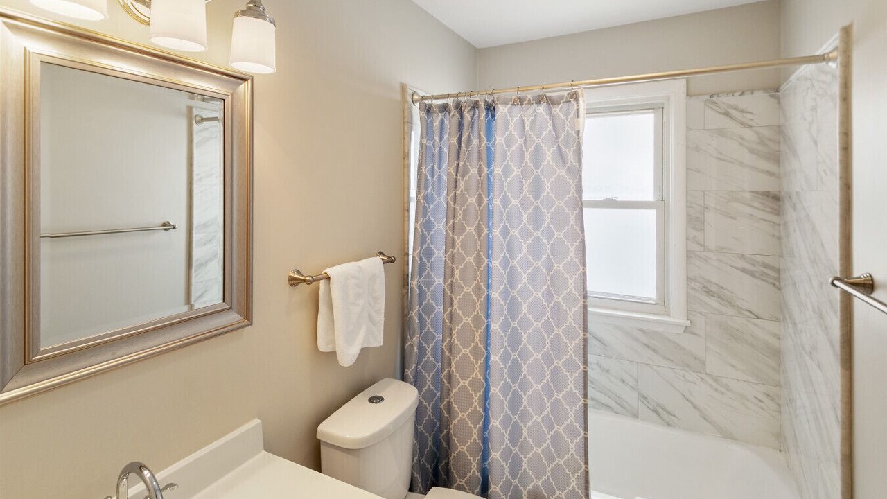 Photo of Bathroom in Russell