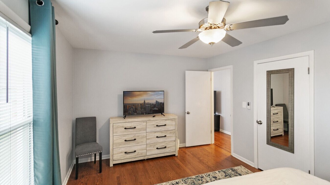 Photo of Bedroom in Russell
