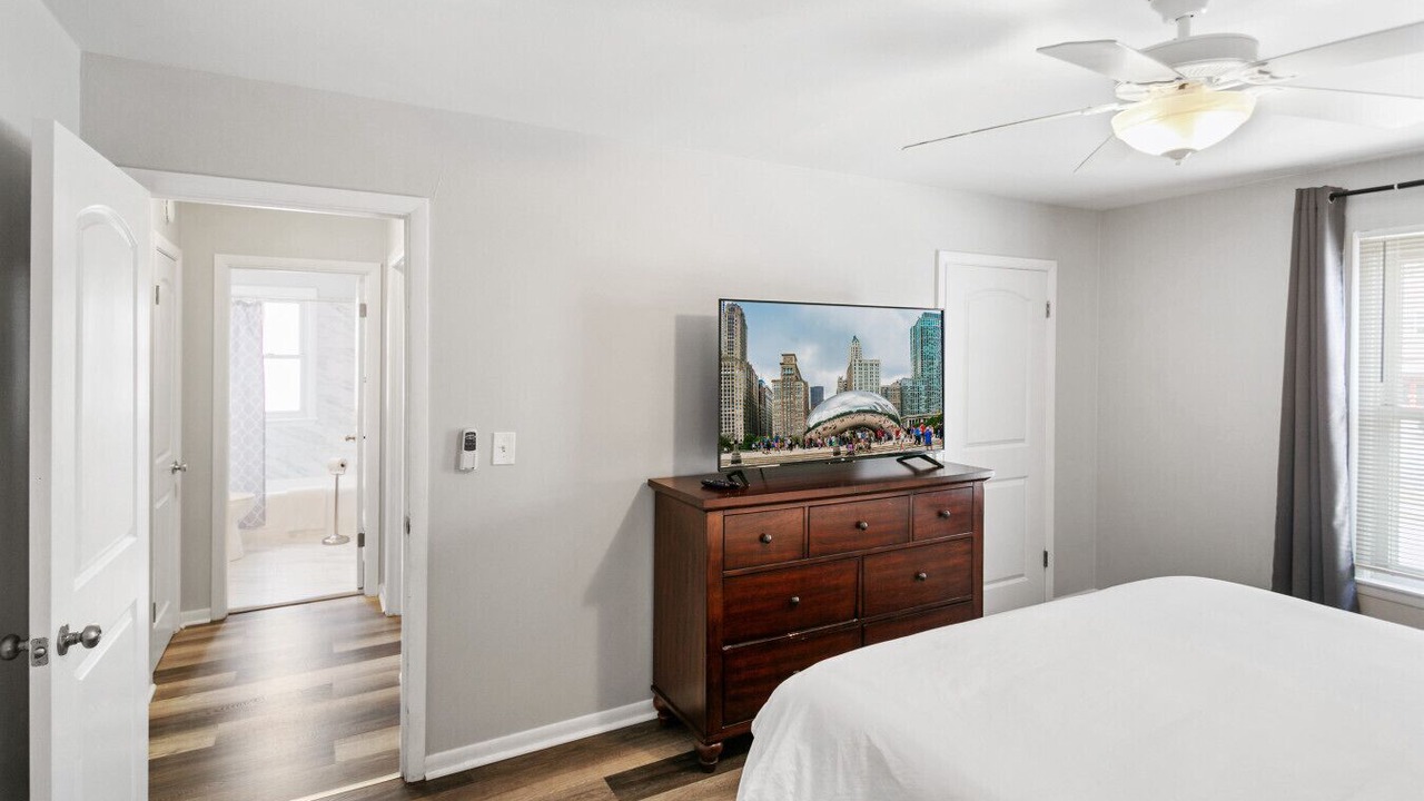 Photo of Bedroom in Russell
