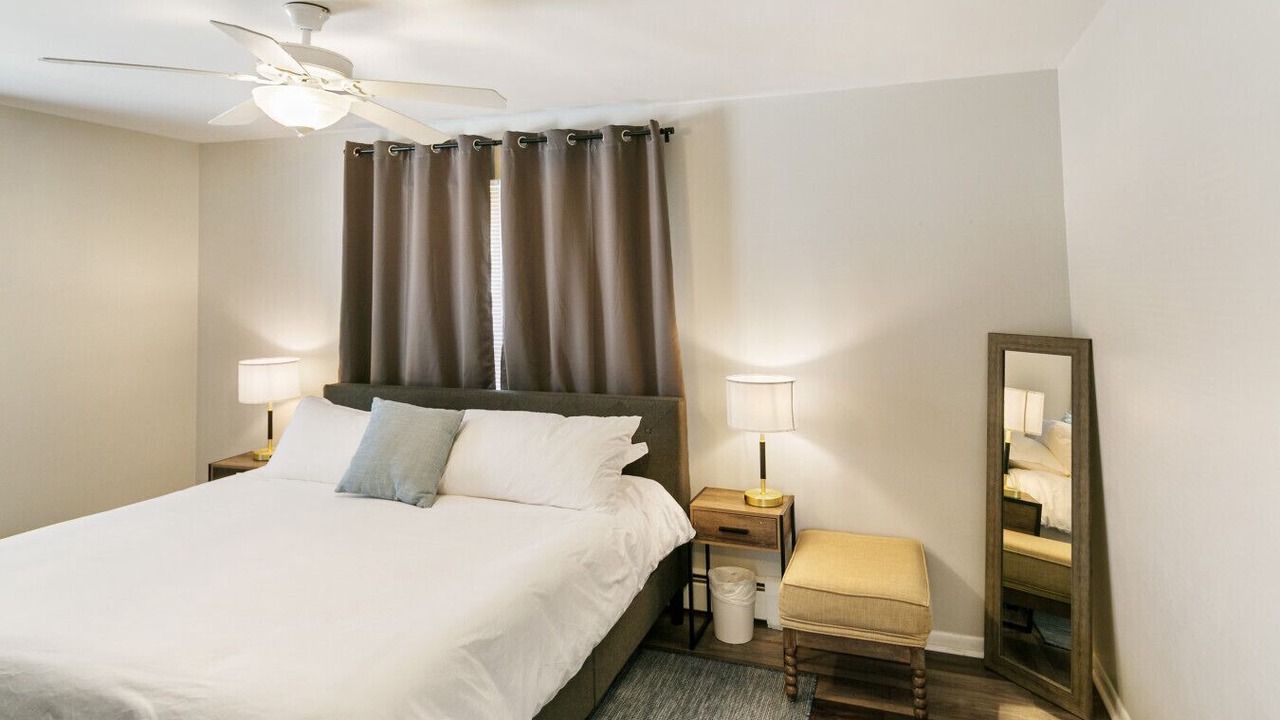 Photo of Bedroom in Russell