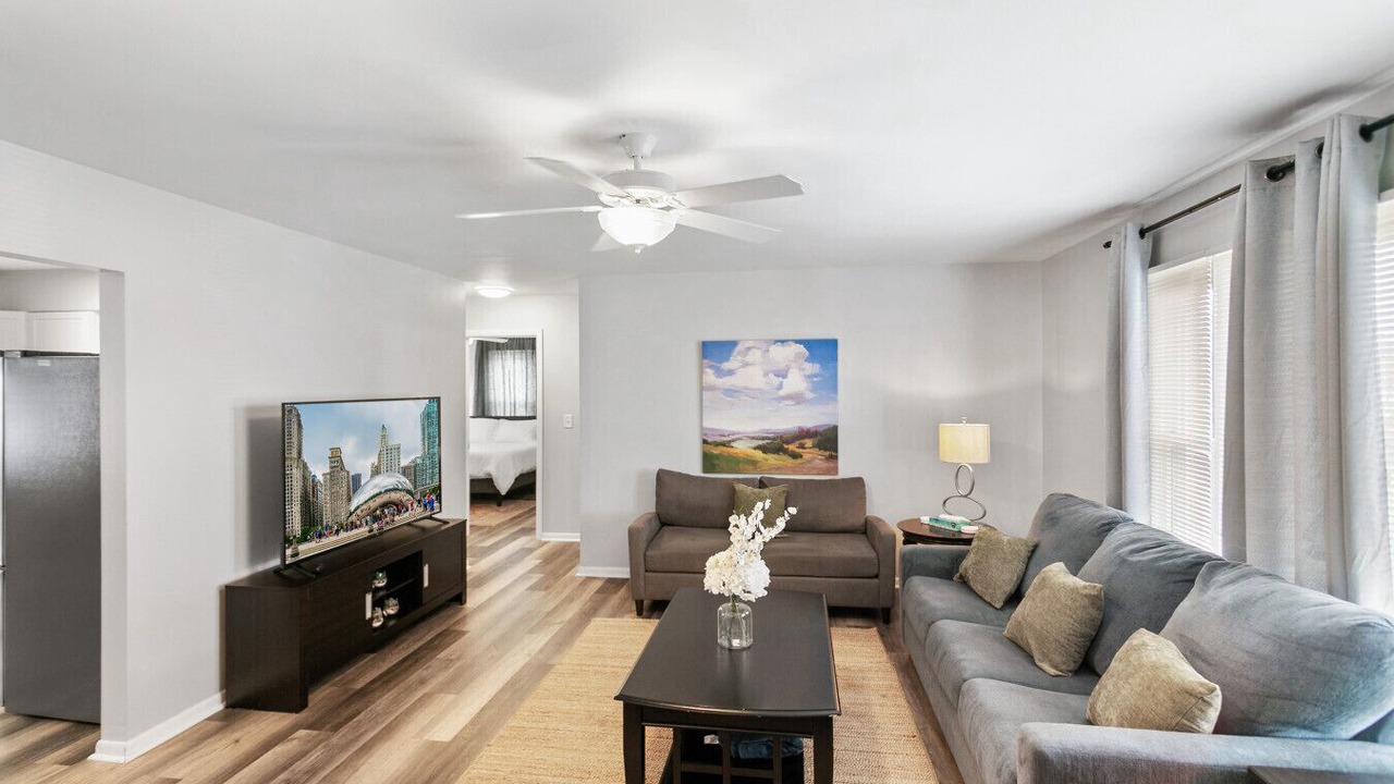 Photo of Livingroom in Russell