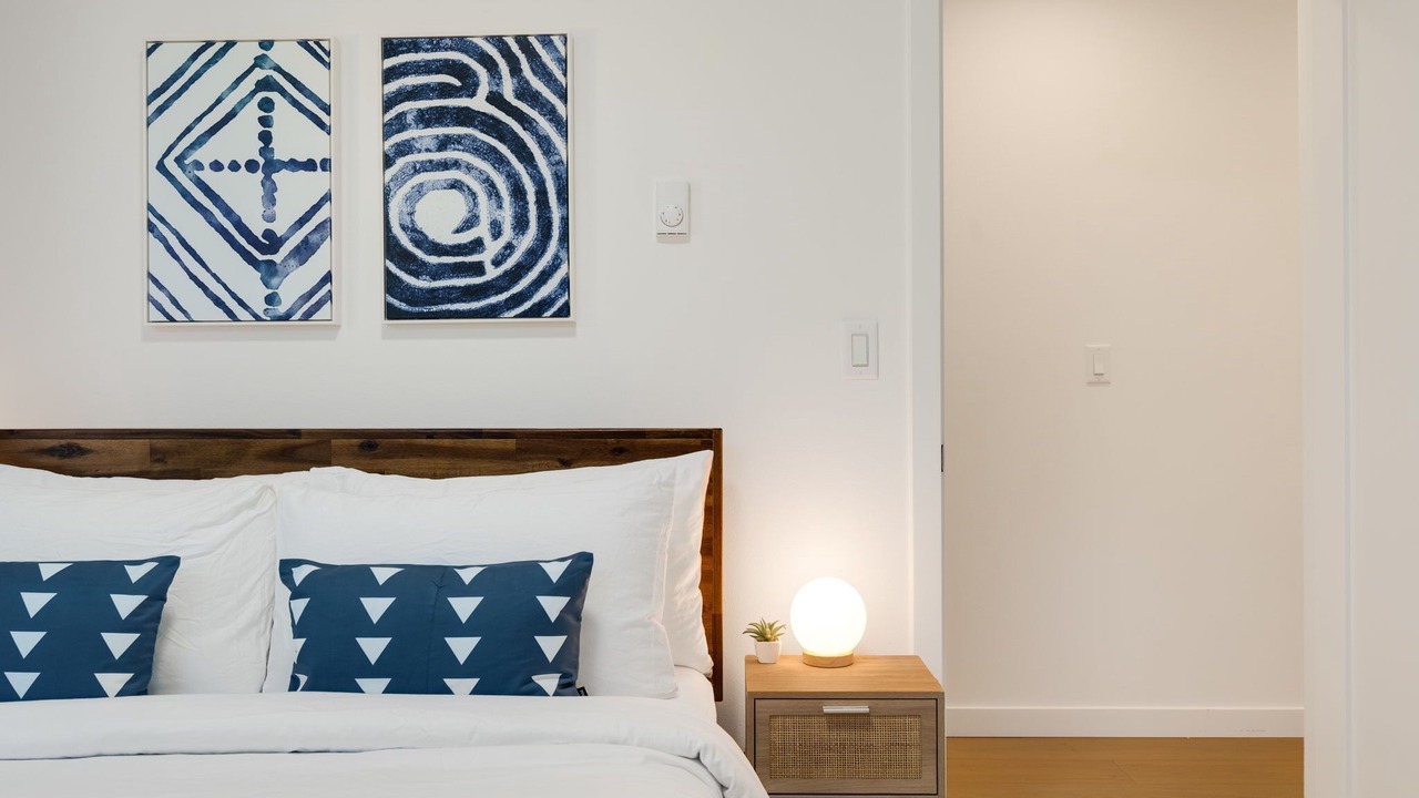 Photo of Bedroom in Minor