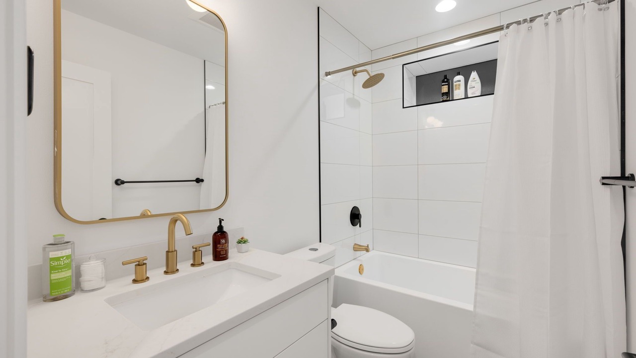 Photo of Bathroom in Minor