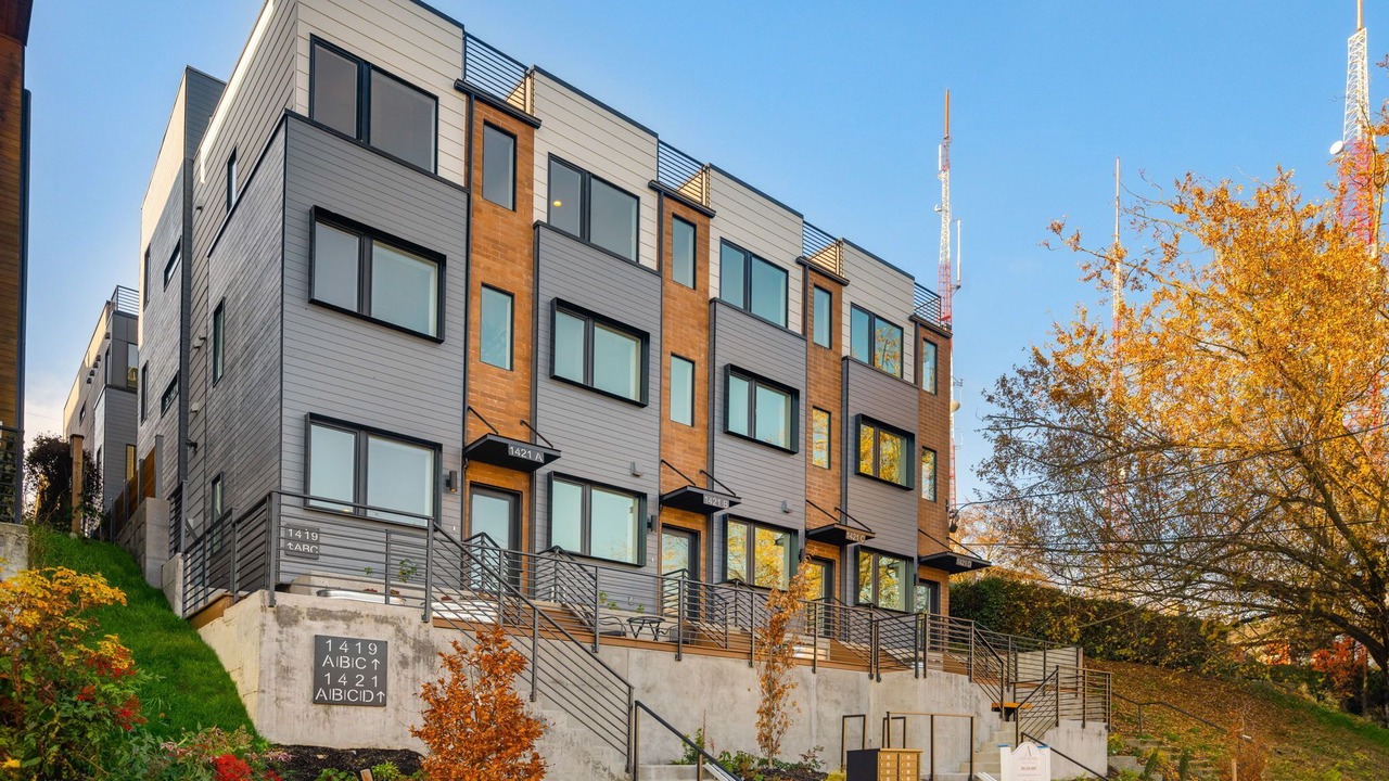 Photo of Outdoor in Minor