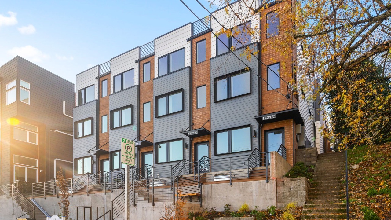 Photo of Outdoor in Minor