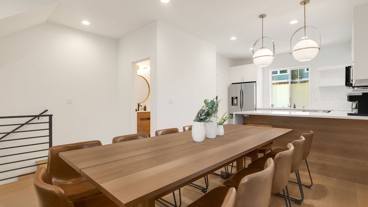 Photo of Others in Minor