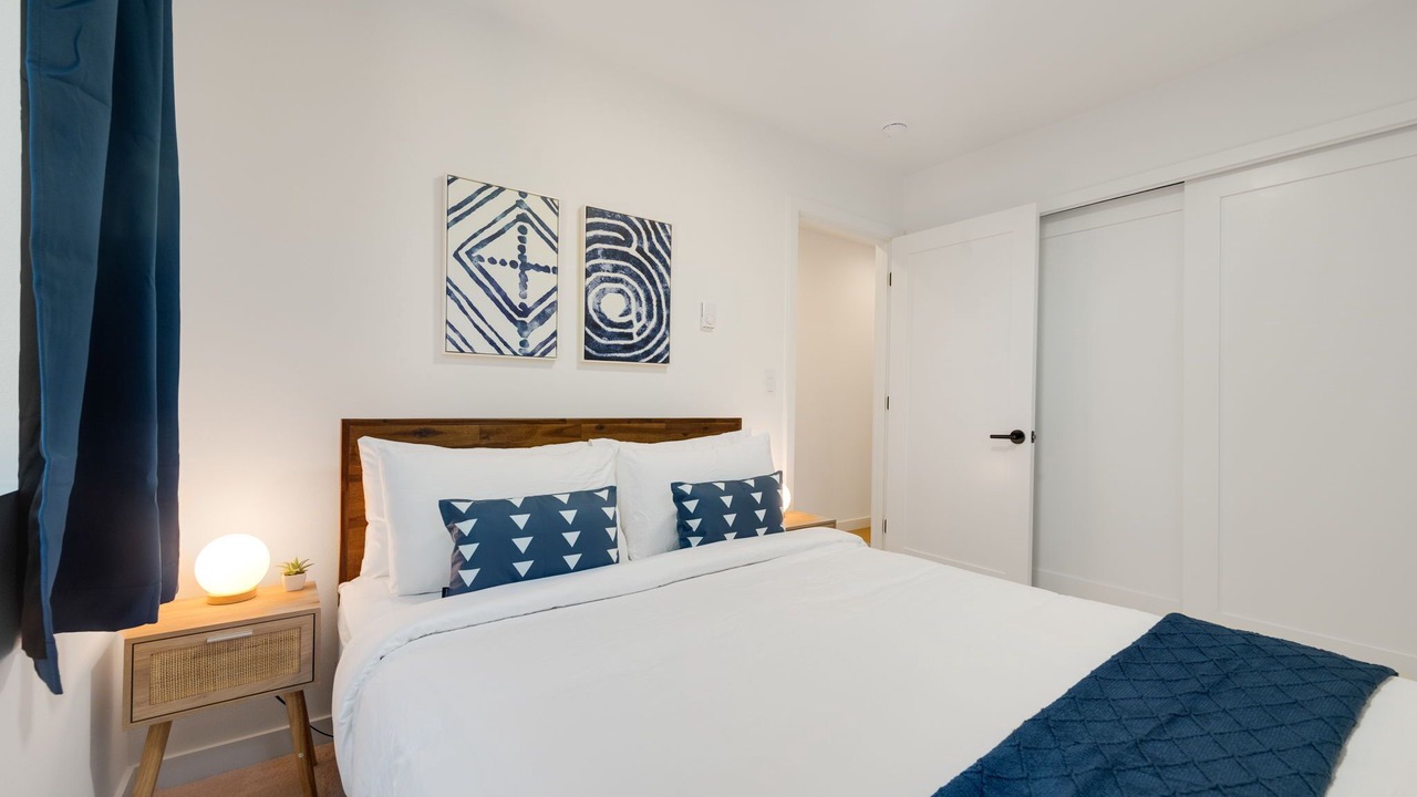 Photo of Bedroom in Minor