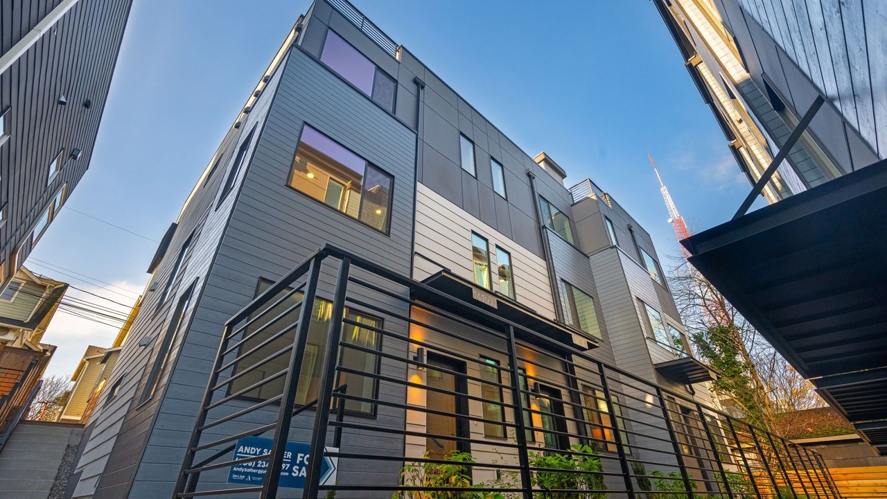 Photo of Outdoor in Minor