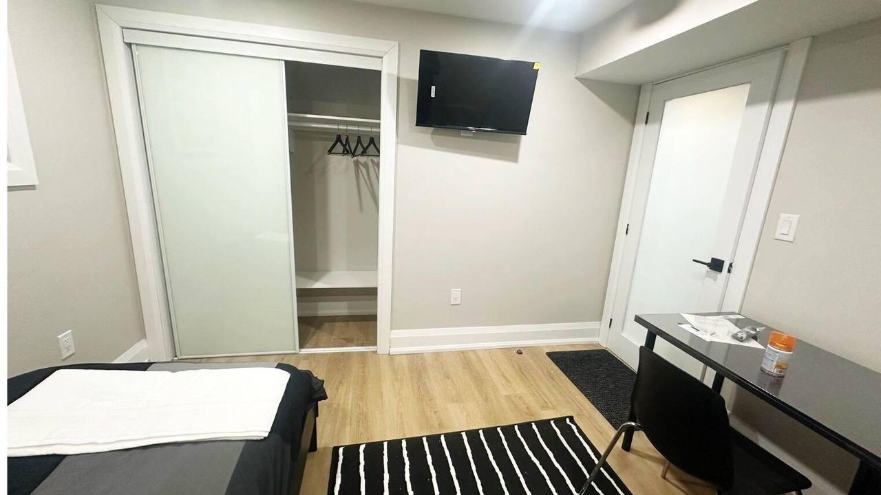 Photo of Bedroom in Highland Creek