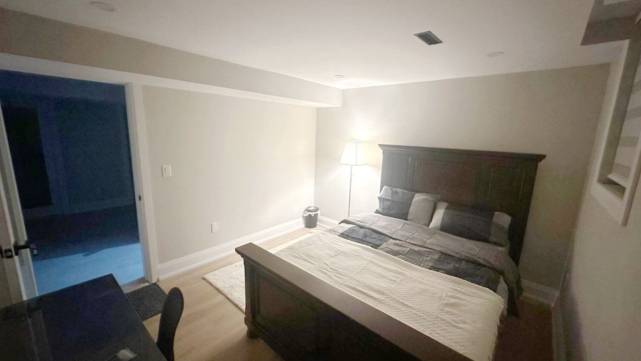 Photo of Bedroom in Highland Creek