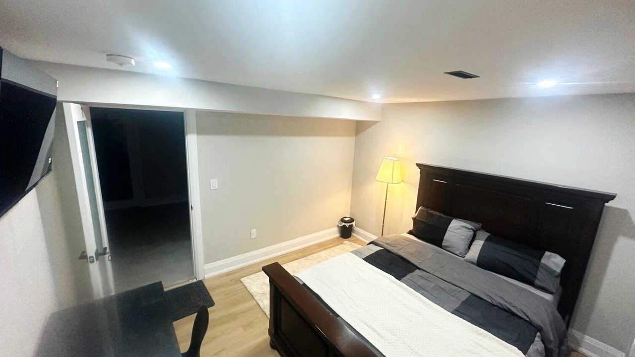Photo of Bedroom in Highland Creek