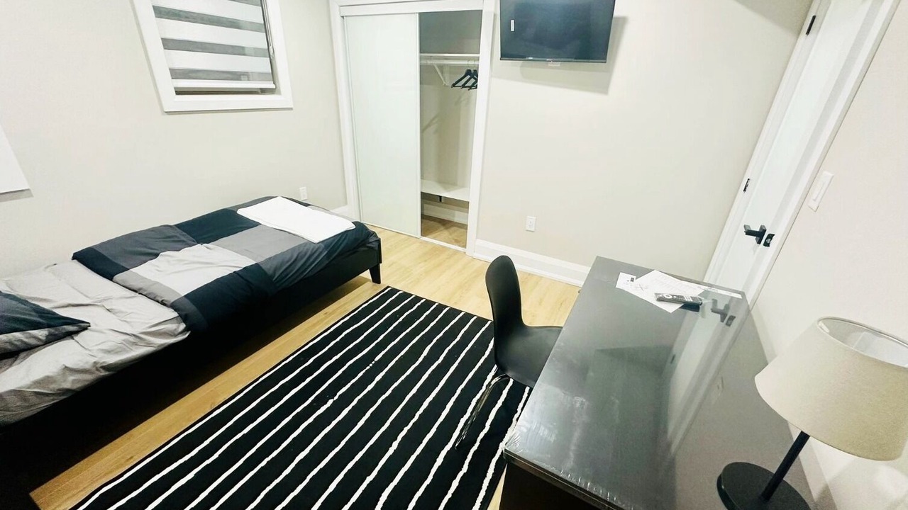 Photo of Bedroom in Highland Creek
