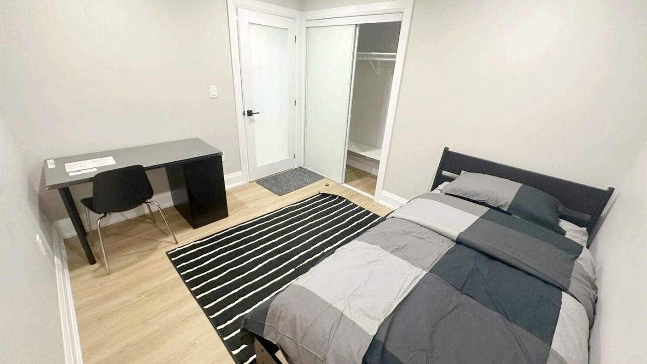 Photo of Bedroom in Highland Creek