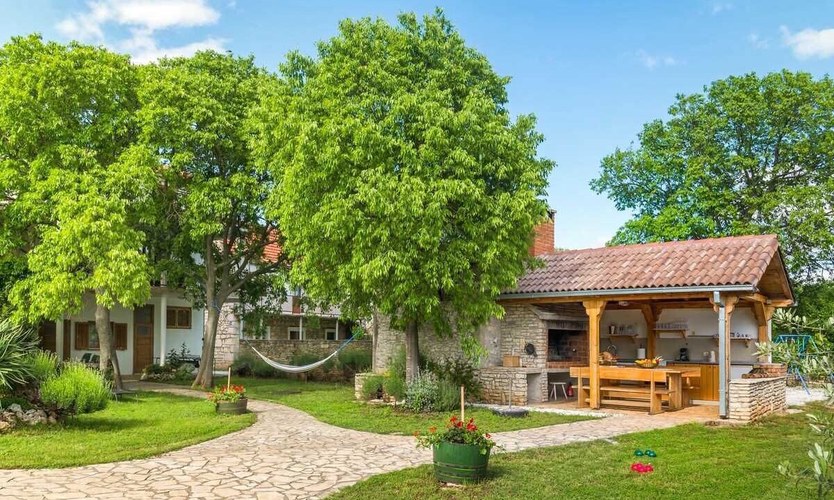 Photo of Outdoor in Puljane