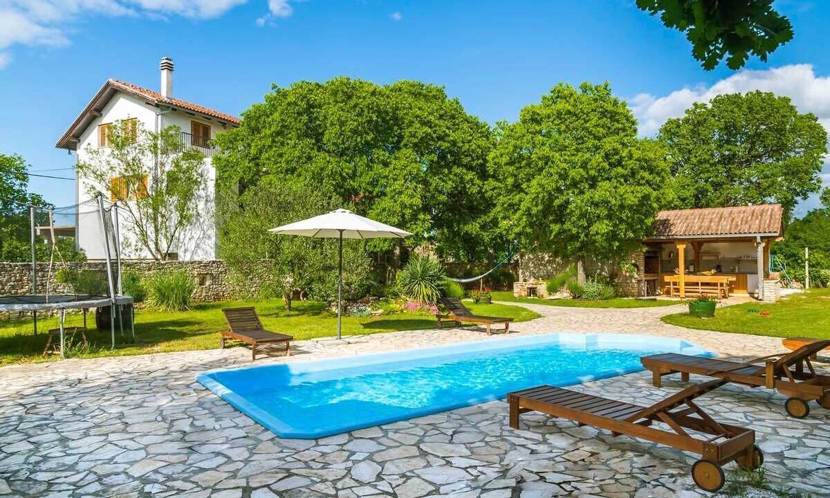 Photo of Outdoor in Puljane
