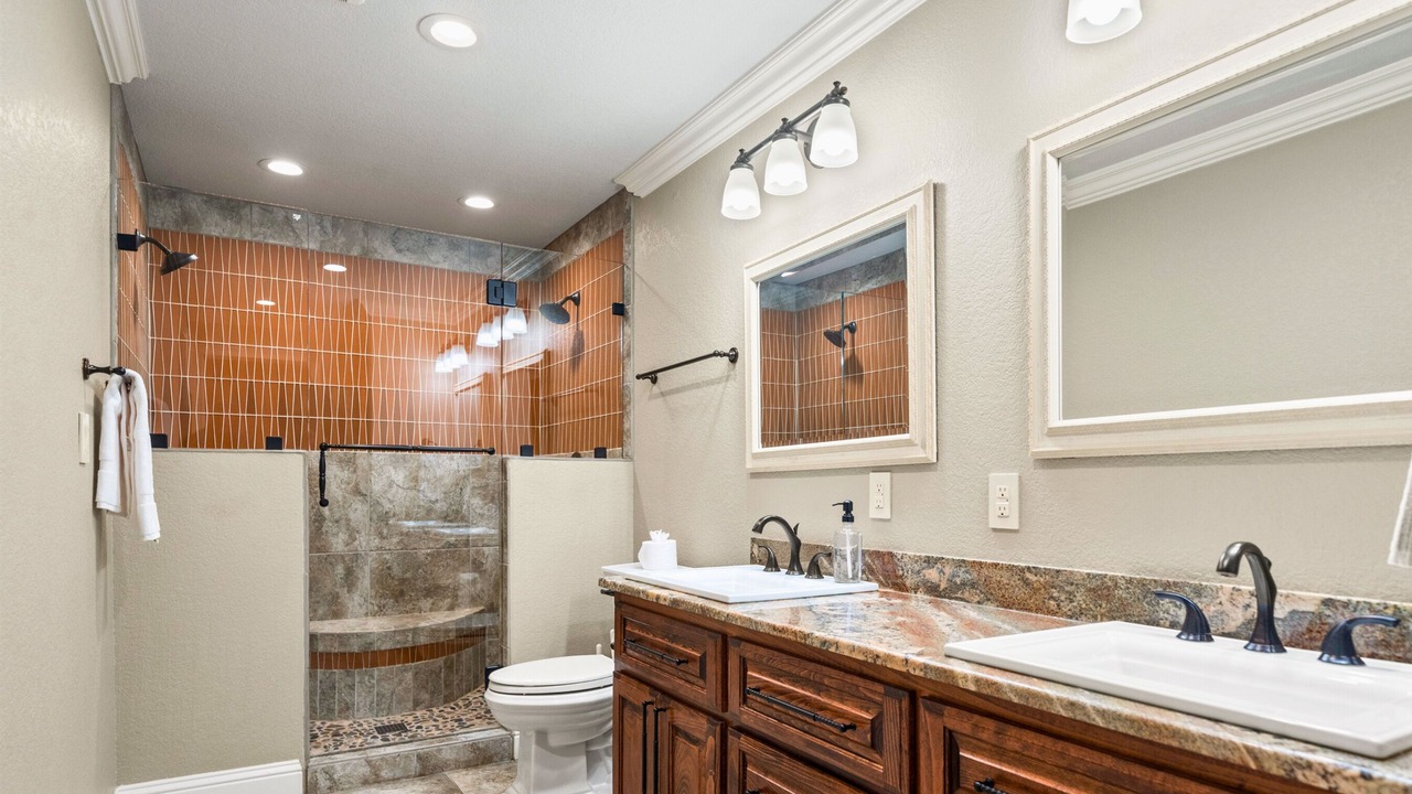 Photo of Bathroom in Rockwell