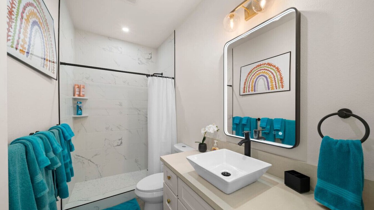 Photo of Bathroom in Hilo