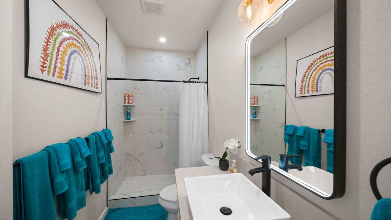 Photo of Bathroom in Hilo