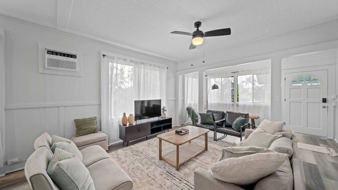 Photo of Livingroom in Hilo