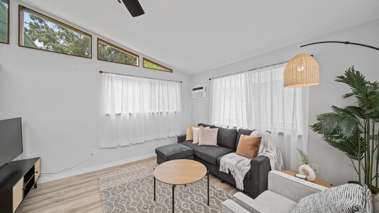 Photo of Livingroom in Hilo