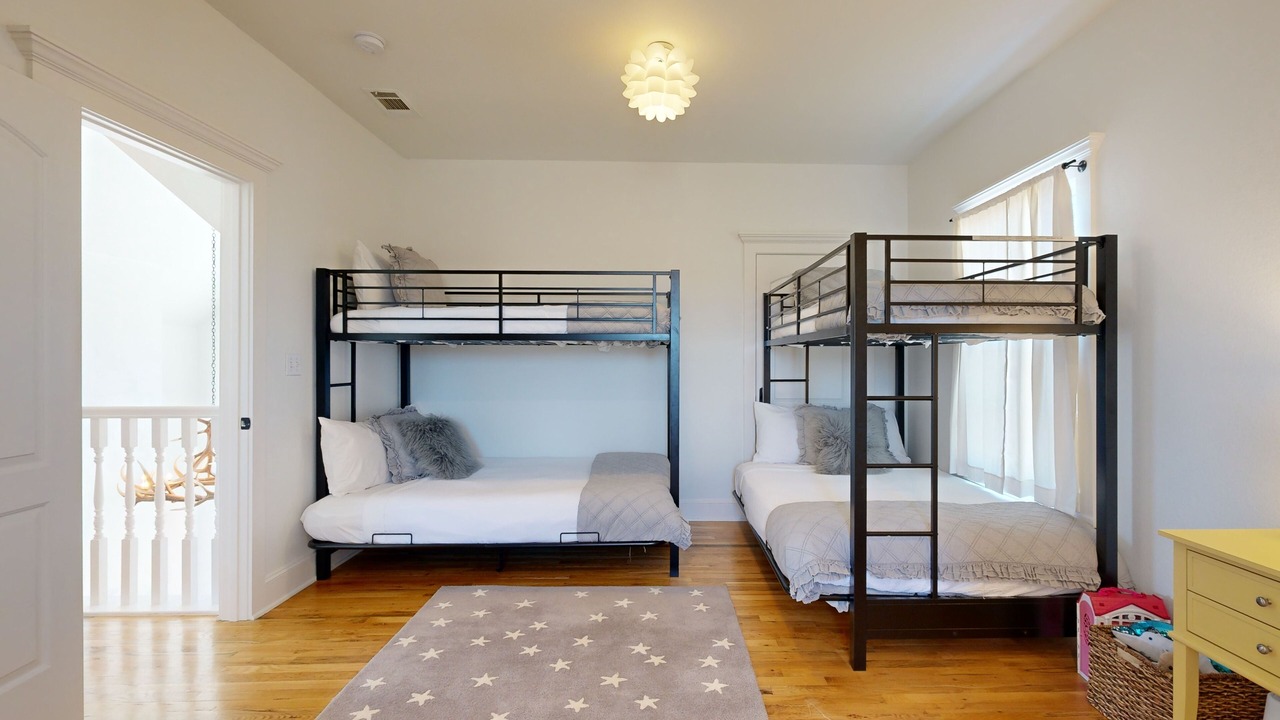 Photo of Bedroom in Hye
