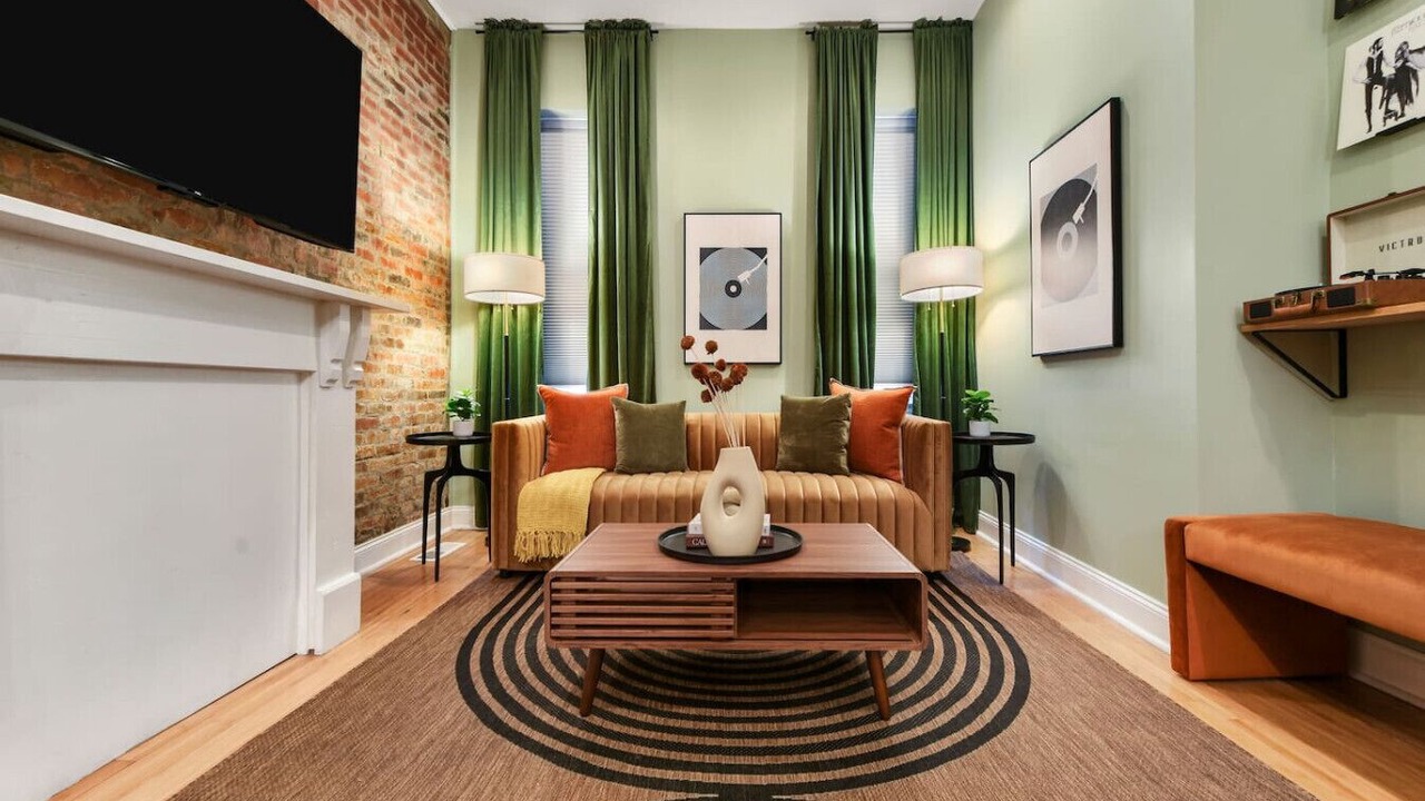 Photo of Bedroom in Lower Lawrenceville