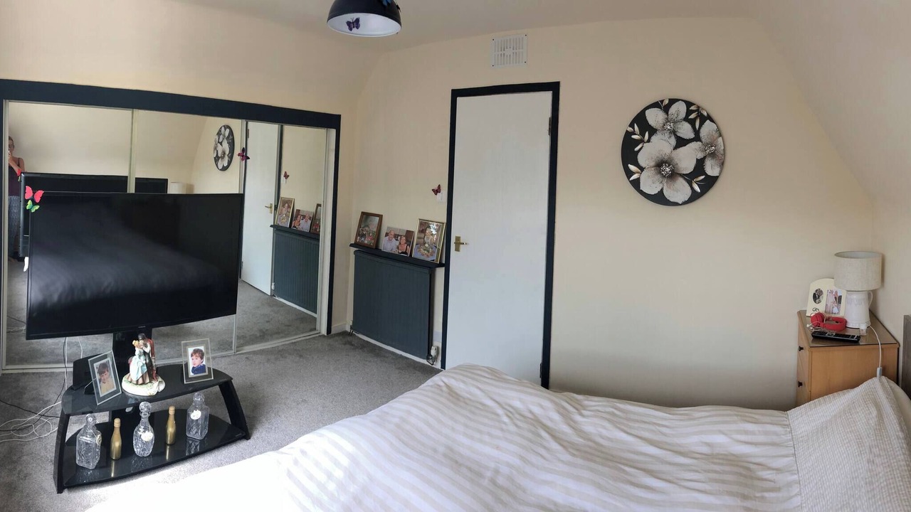 Photo of Bedroom in Carluke