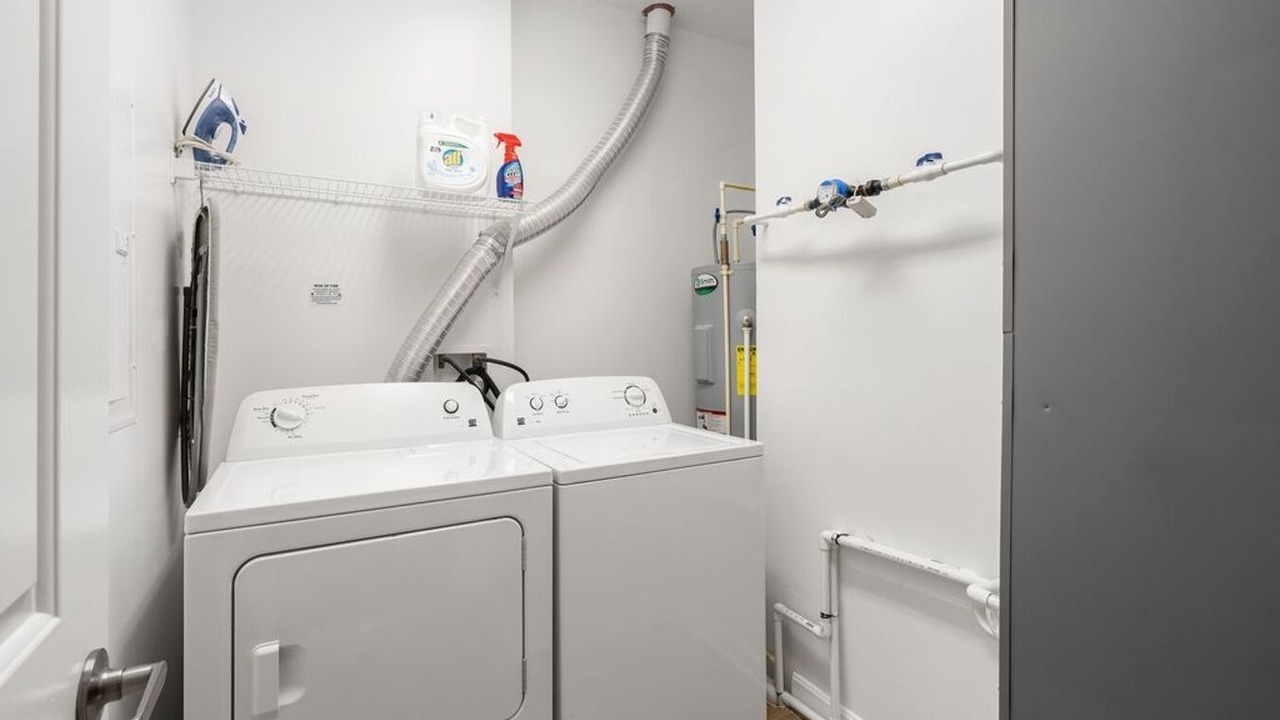 Photo of Bedroom in Summit Station