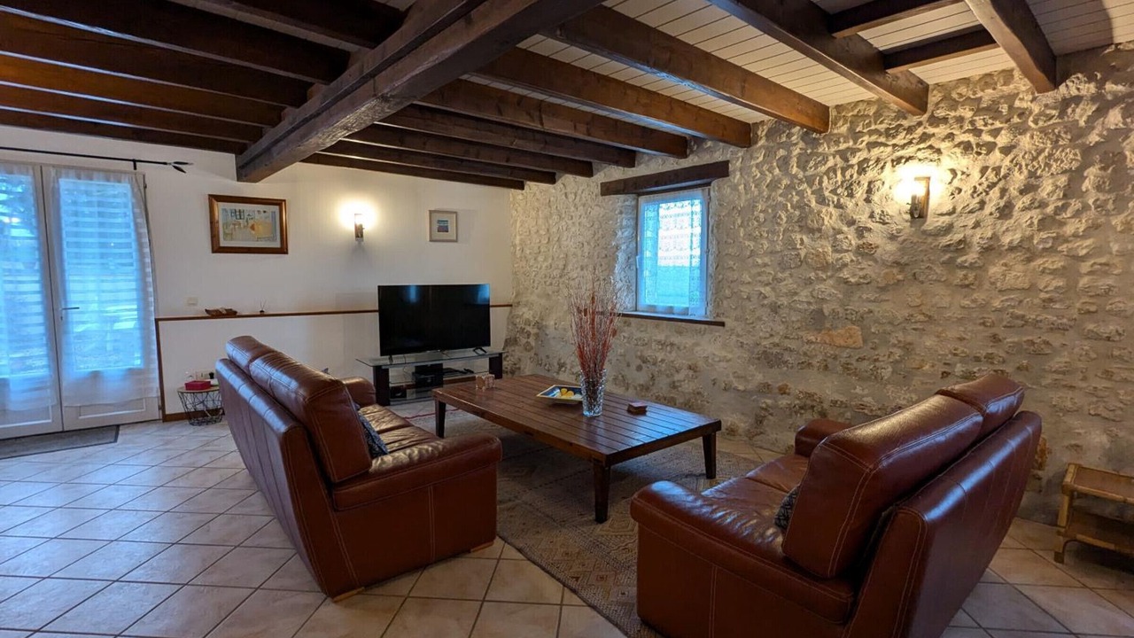 Photo of Livingroom in Angeduc