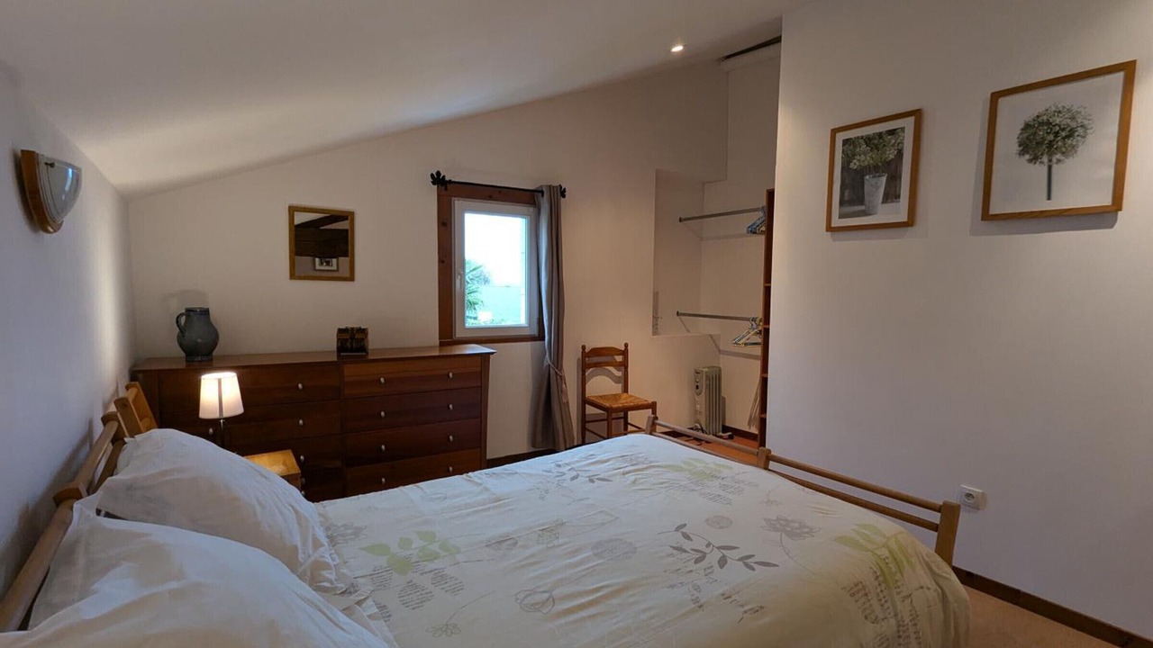 Photo of Bedroom in Angeduc