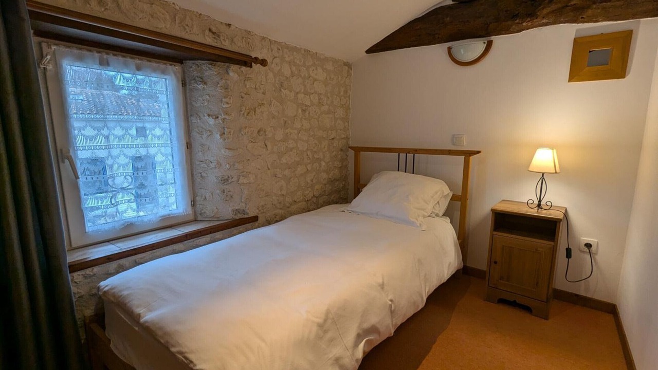 Photo of Bedroom in Angeduc