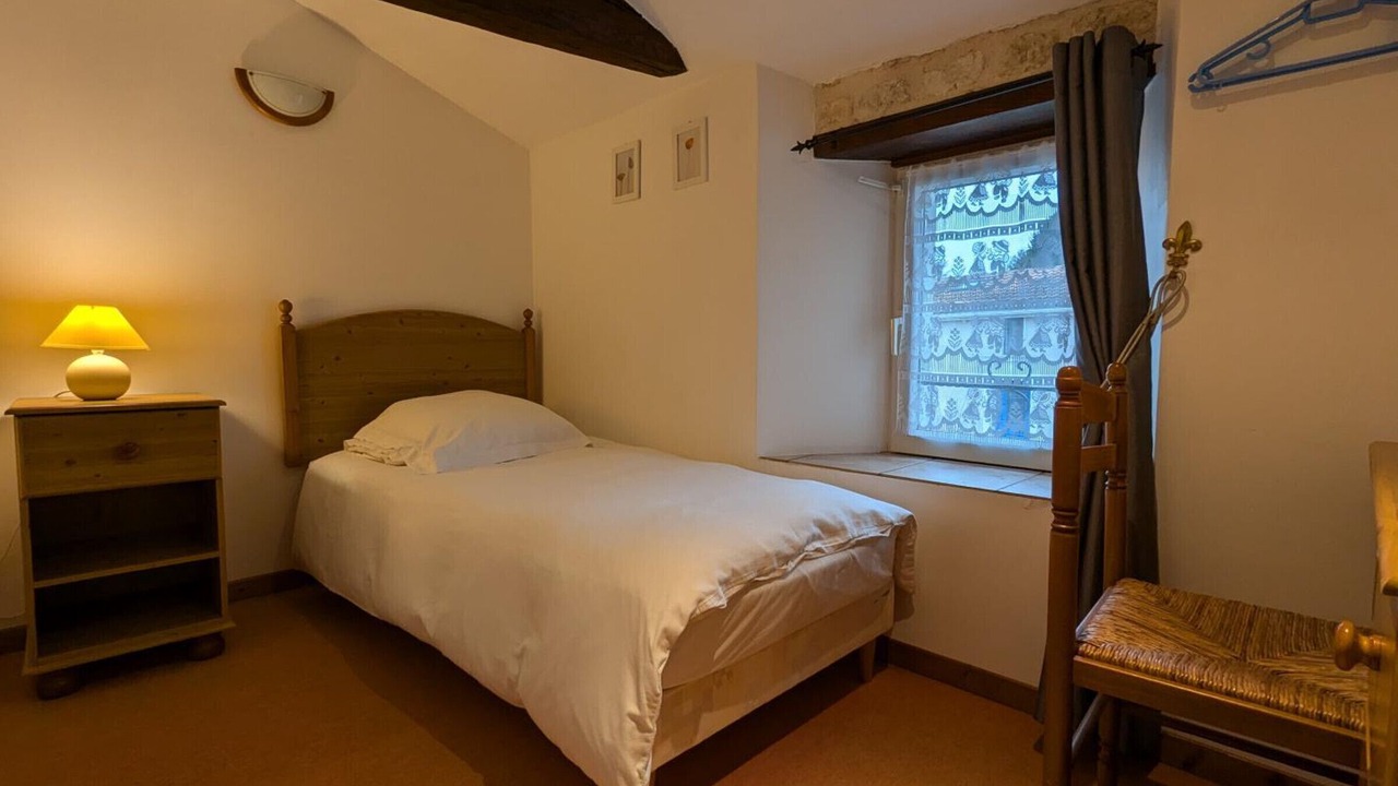 Photo of Bedroom in Angeduc