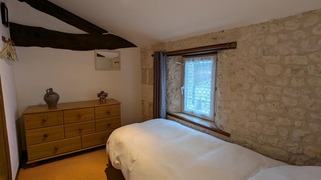 Photo of Bedroom in Angeduc