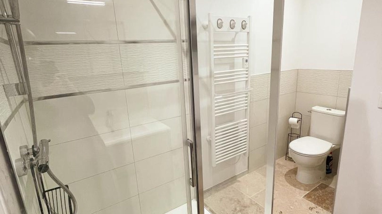 Photo of Bathroom in Sublaines