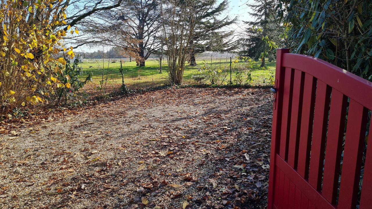Photo of Outdoor in Donnery