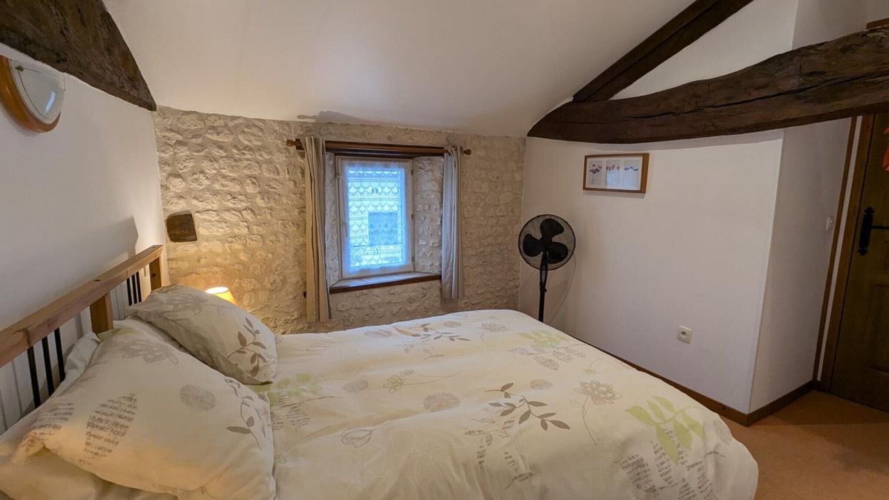 Photo of Bedroom in Angeduc