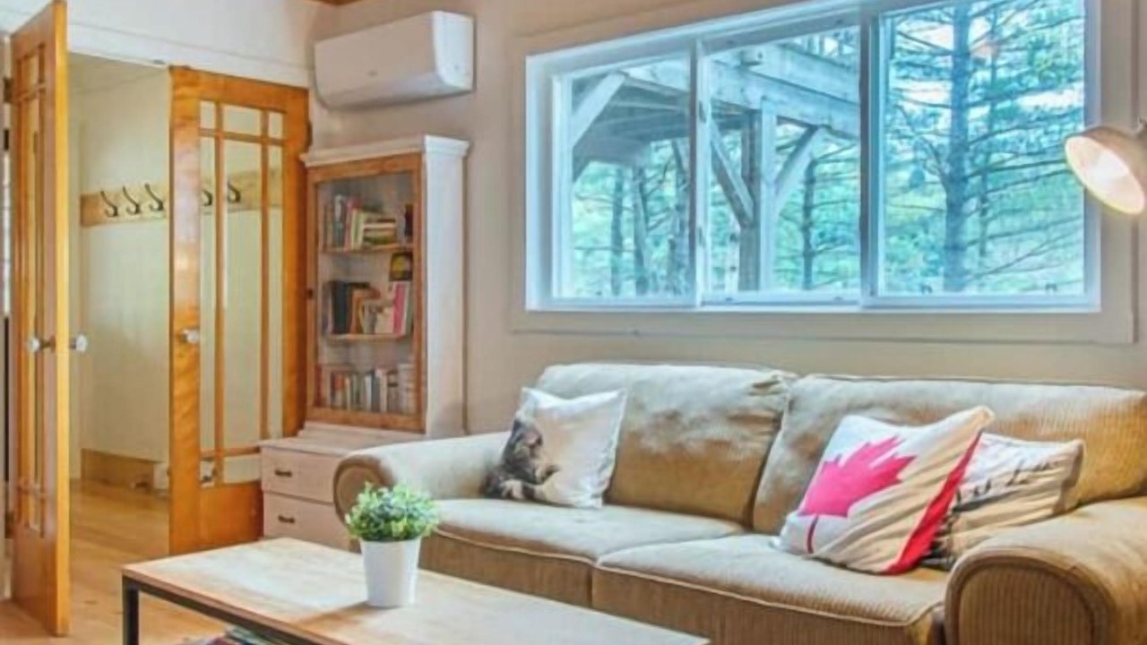 Photo of Livingroom in Algonquin Highlands