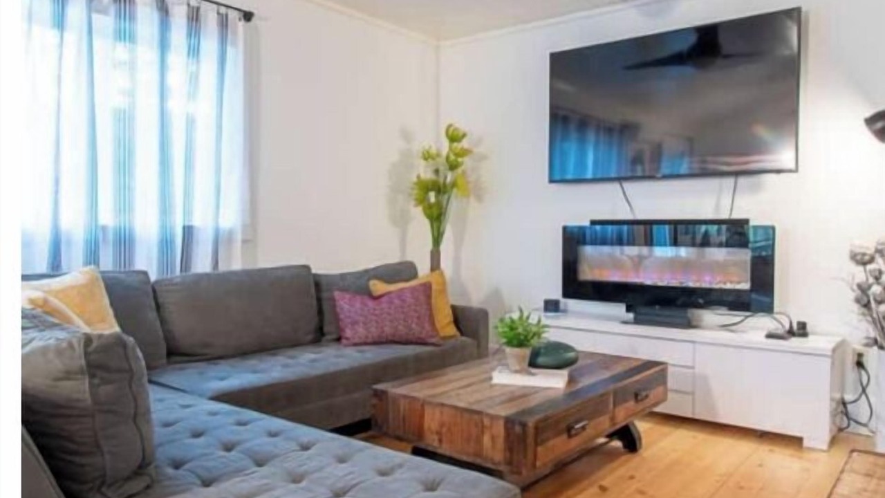 Photo of Livingroom in Algonquin Highlands