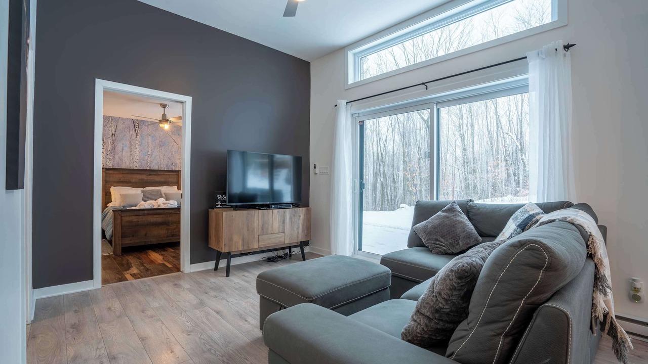 Photo of Livingroom in Chertsey