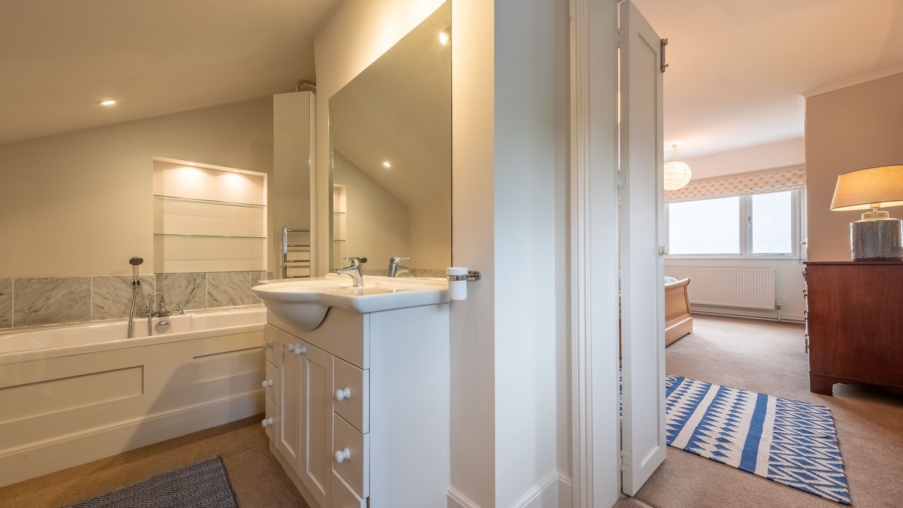 Photo of Bathroom in Deepdale