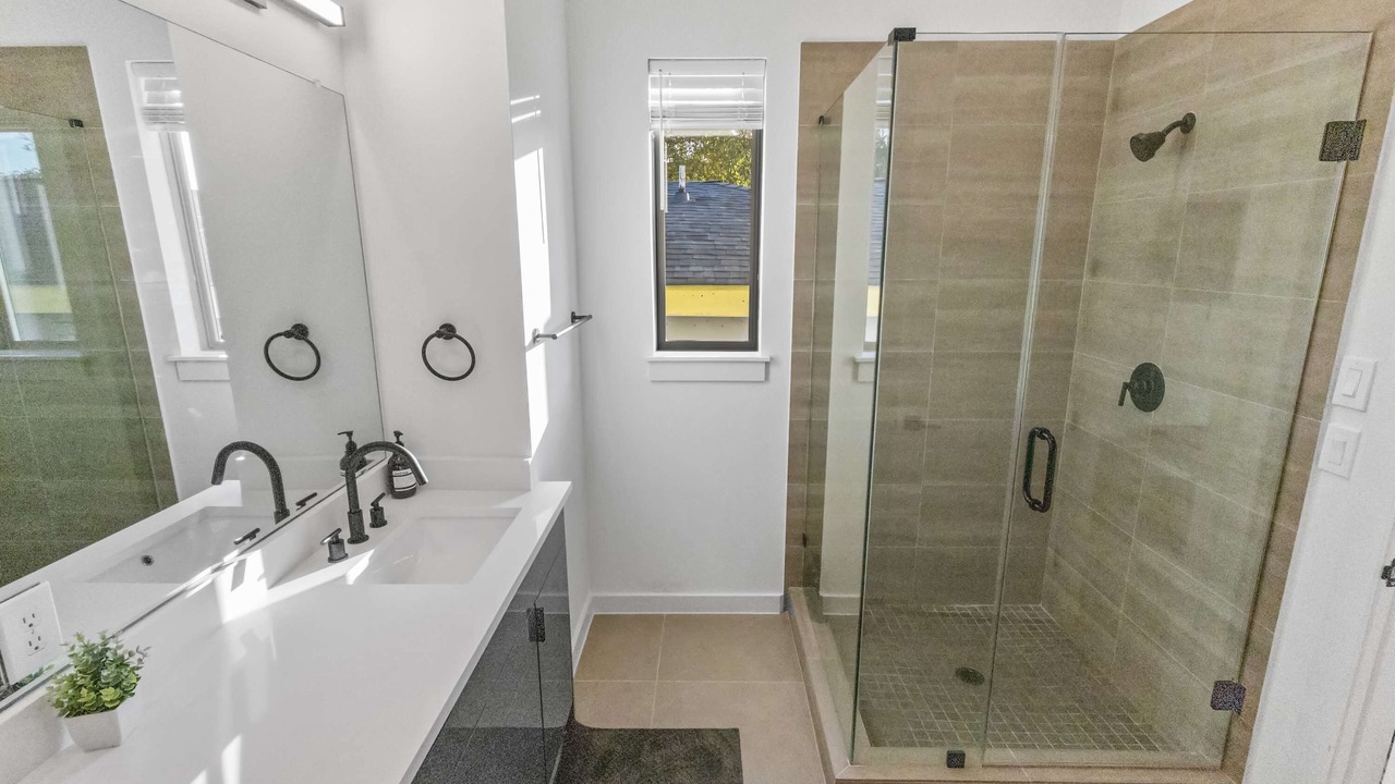 Photo of Bathroom in OST - South Union