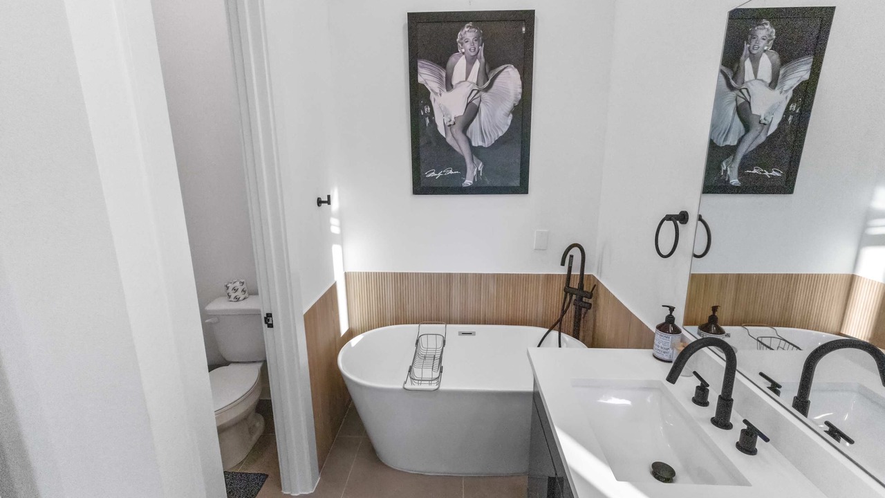 Photo of Bathroom in OST - South Union