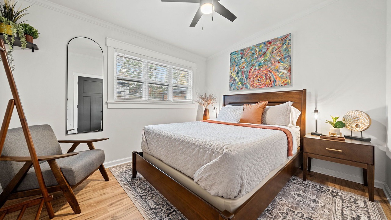 Photo of Bedroom in Buford Highway