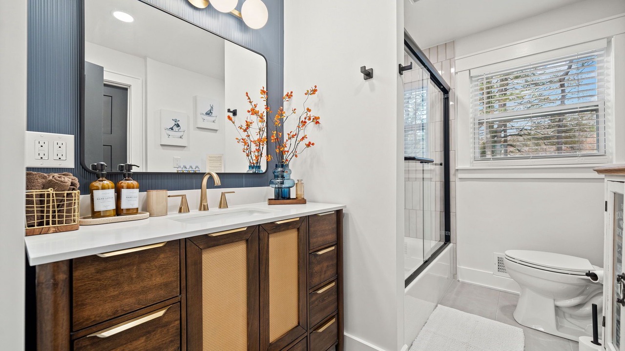 Photo of Bathroom in Buford Highway