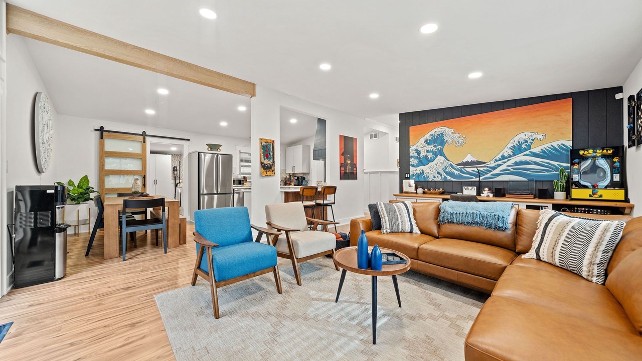 Photo of Livingroom in Buford Highway